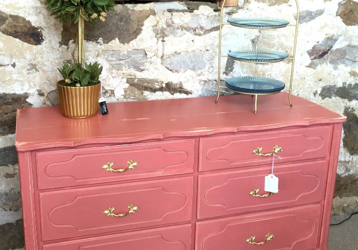 New Arrival French Provincial Dresser In Coral Chalk Paint