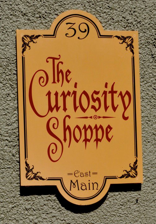 CuriosityShop1