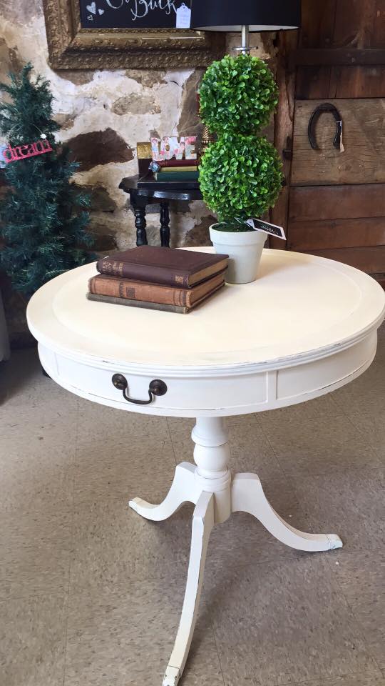 Pedestal table1